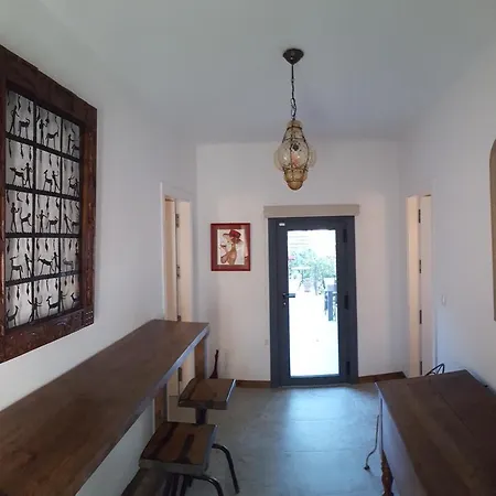 La Casa Dels Lledoners Bed & Breakfast Masarach